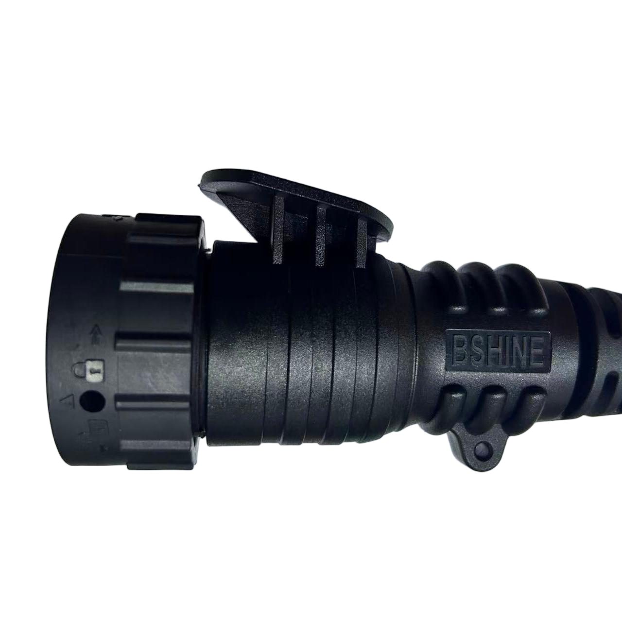 Anpassningsbar övergjuten ISOBUS-sockelkabel